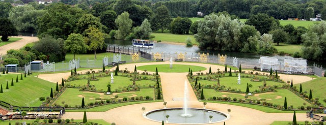 Formal Garden, Hampton Court Palace, Surrey