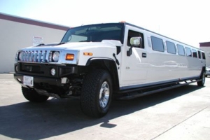 Hummer H2 (white) limousine