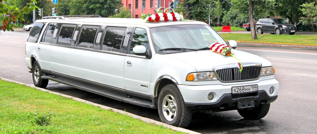navigator limousine header